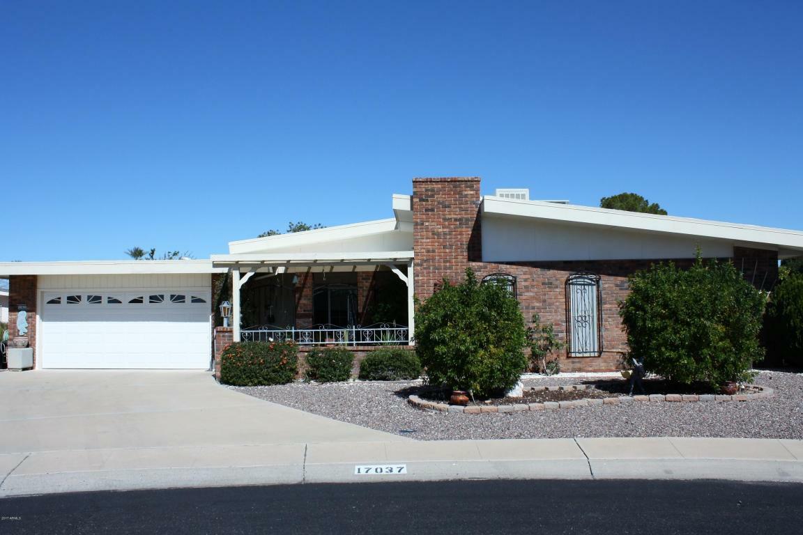 Property Photo: 17037 N Joshua Tree Court AZ 85373