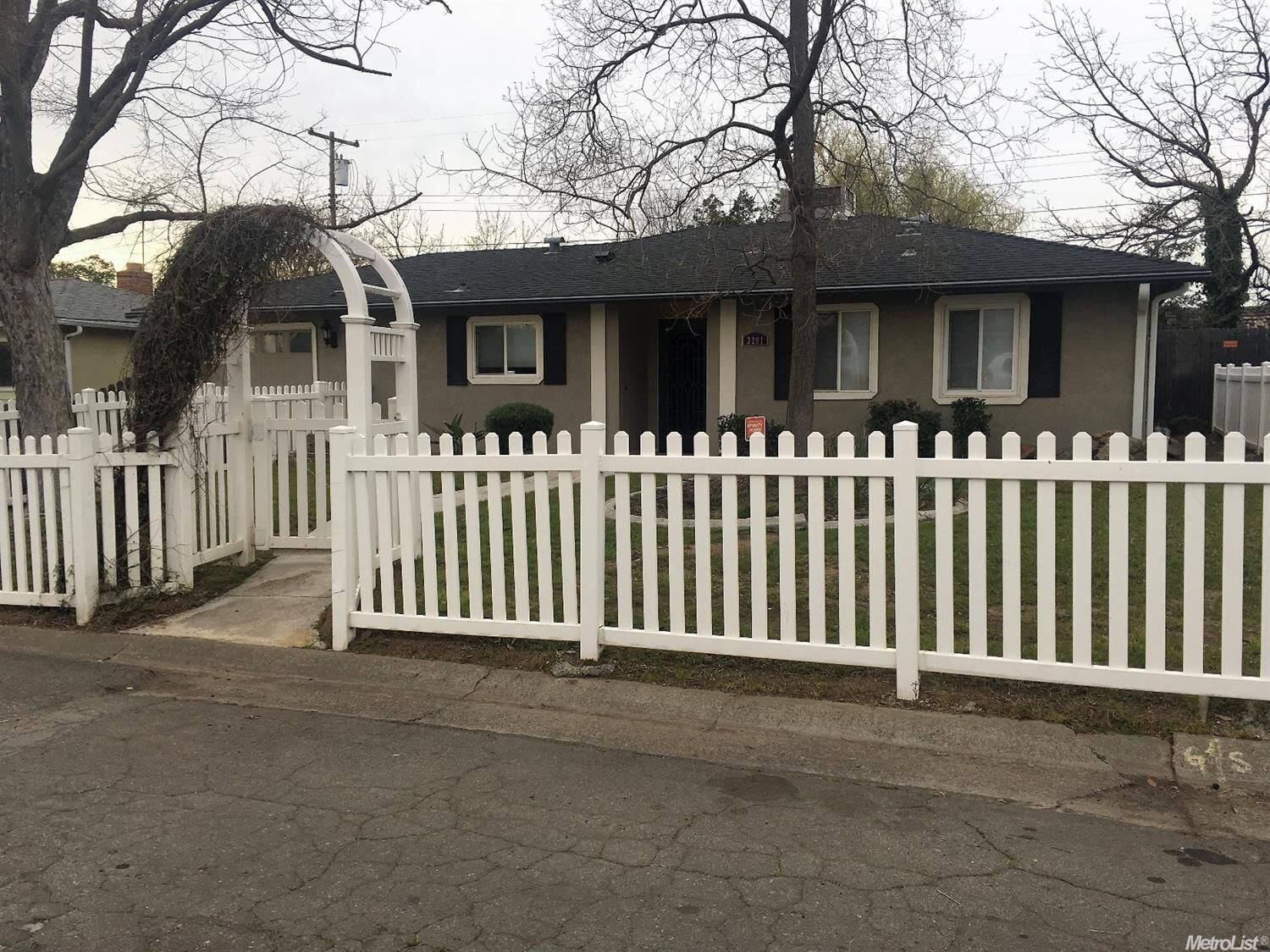 Property Photo:  3201 Somerset Road  CA 95864 