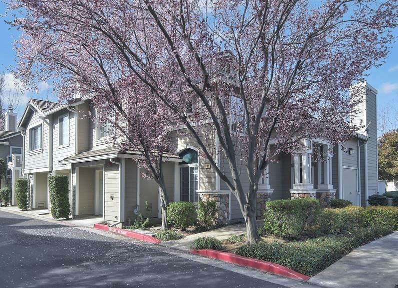 Property Photo: 6185 Lavendula Way CA 95119