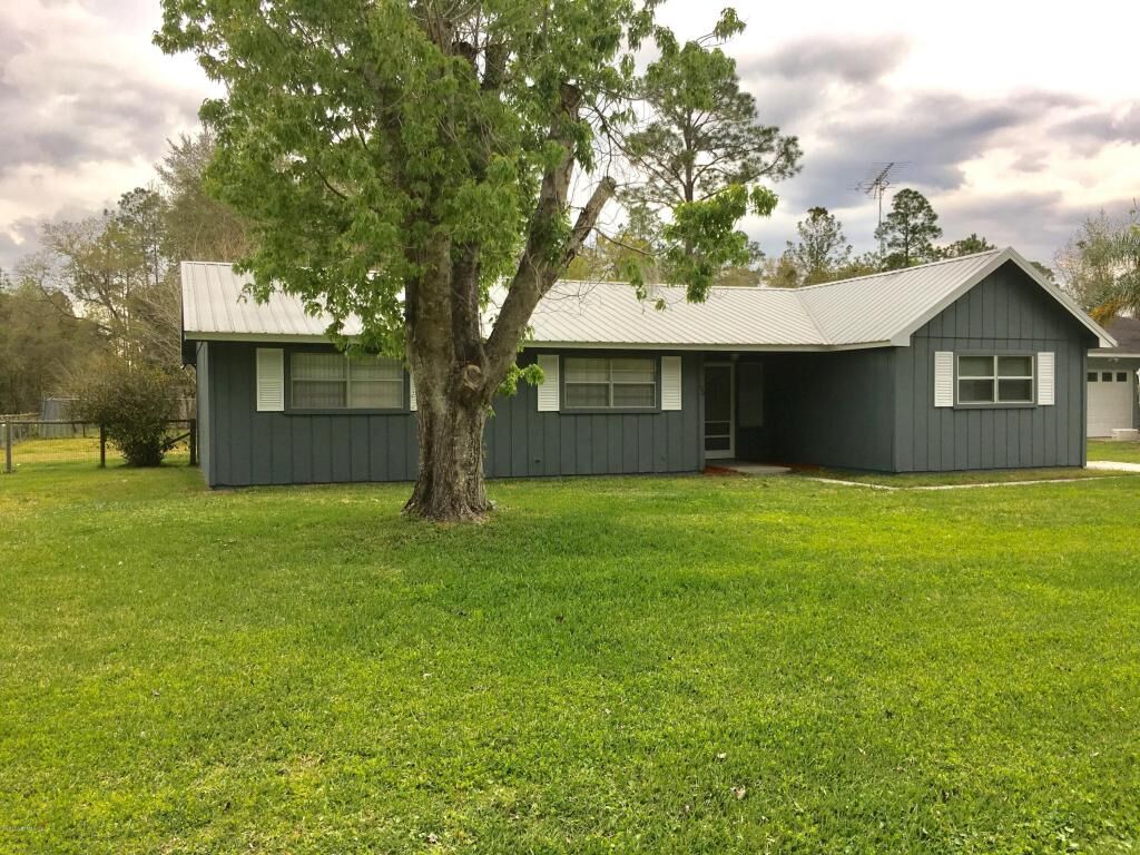 Property Photo:  100 Pinta Street  FL 32131 