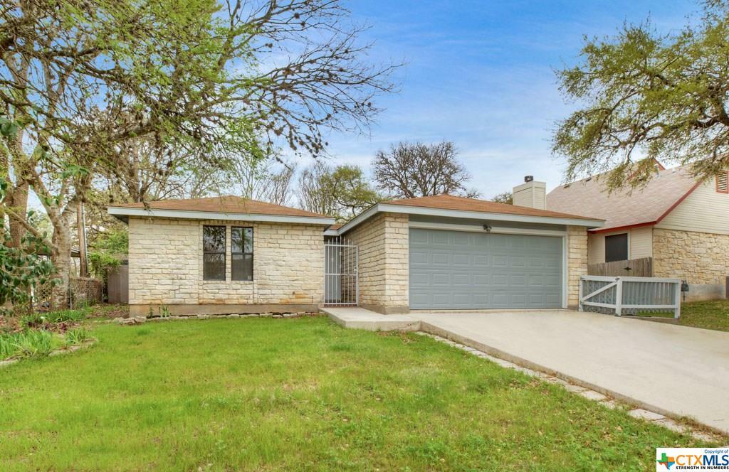 Property Photo:  612 Chicago  TX 78666 