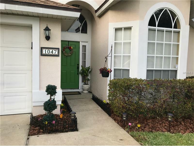 Property Photo:  1047 Royal Oaks Drive  FL 32703 