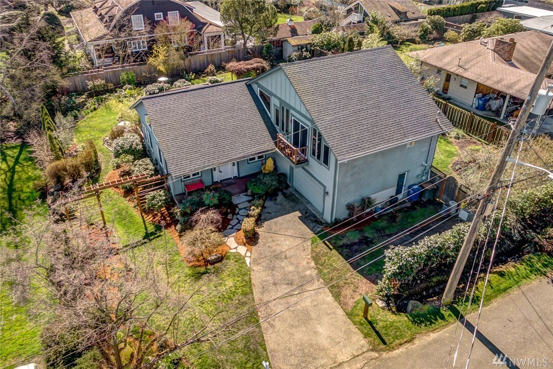 Property Photo: 5337 S Kenyon St WA 98118