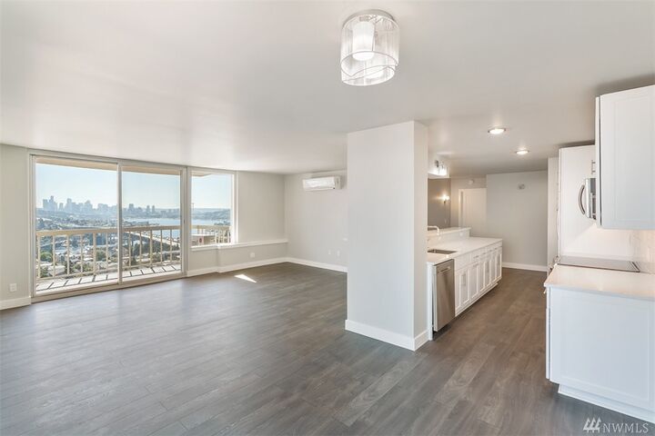 Property Photo: 4540 8th Ave NE 2306 WA 98105