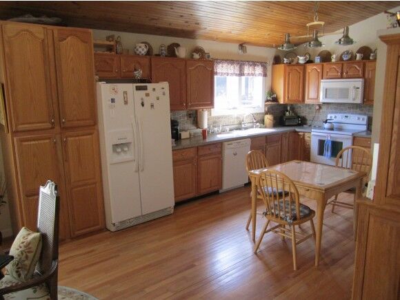 Property Photo:  18 Perry Road  NH 03071 