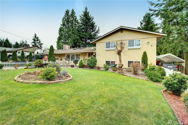 Property Photo: 2826 89th St SE WA 98208