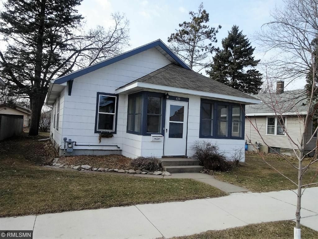 Property Photo:  435 23rd Avenue N  MN 56303 