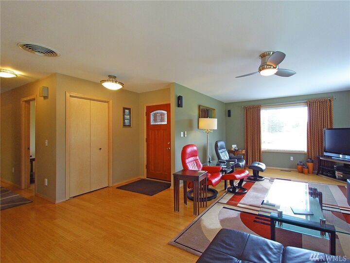 Property Photo: 121 Leprechaun Lane WA 98362