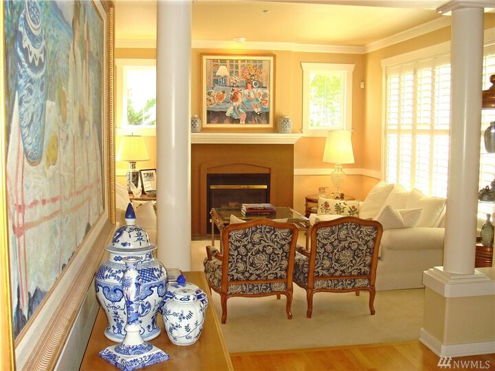 Property Photo:  1438 NE Katsura St  WA 98029 