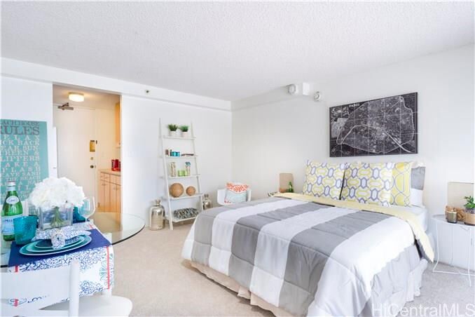 Property Photo:  445 Seaside Avenue 1503  HI 96815 