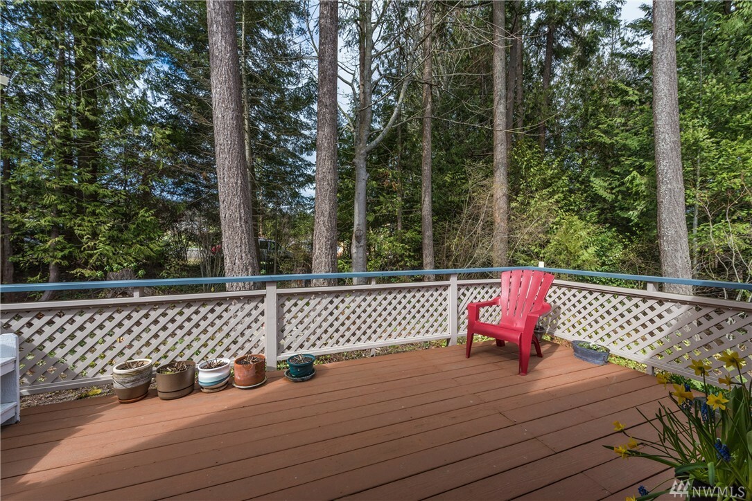 Property Photo:  2108 Creekside Cir  WA 98221 