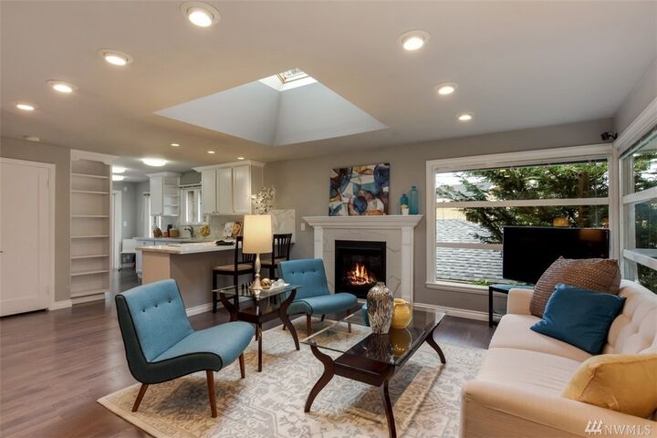 Property Photo:  1330 104th Ave SE  WA 98004 