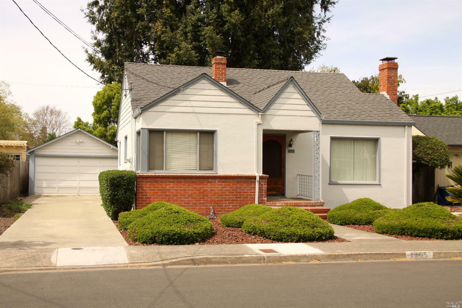 Property Photo:  1955 Belmont Court  CA 95404 