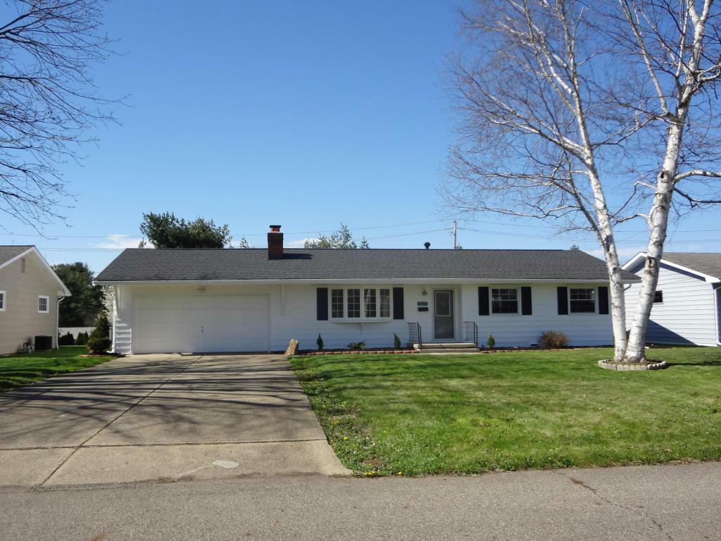 Property Photo: 1710 Cherrywood Drive OH 43055