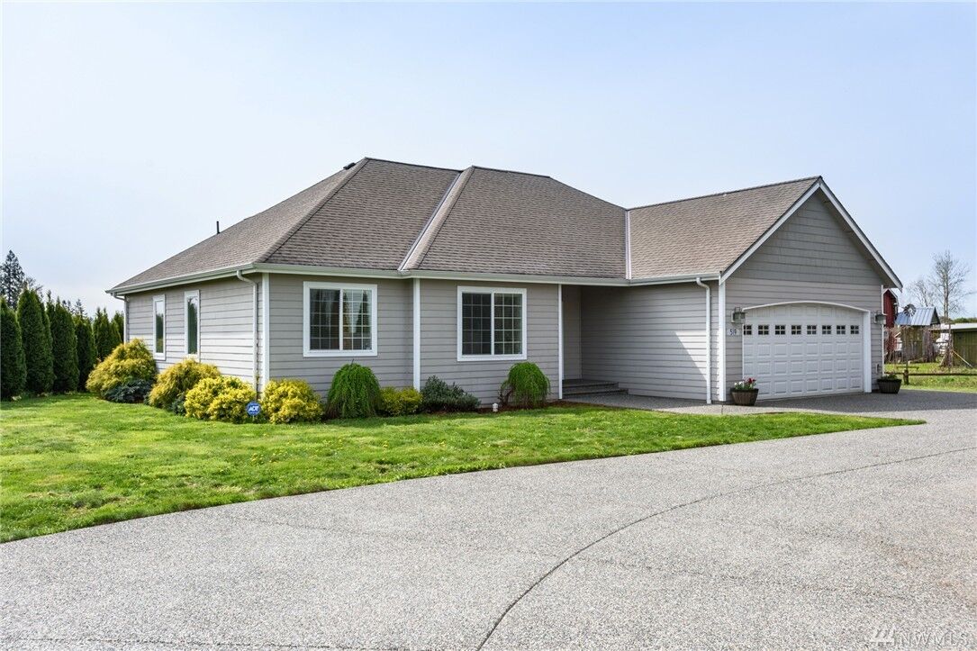 Property Photo: 519 F & S Grade Rd WA 98284