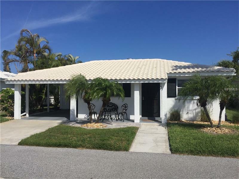 Property Photo: 723 El Centro 179 FL 34228