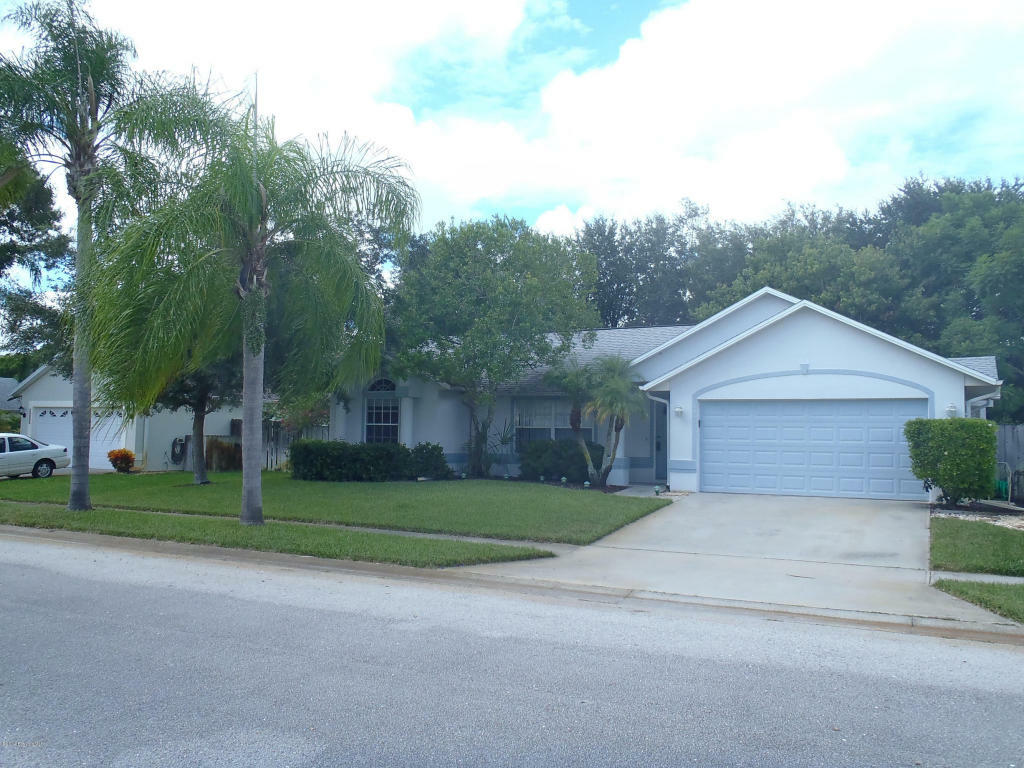 Property Photo:  3318 Lake View Circle  FL 32934 