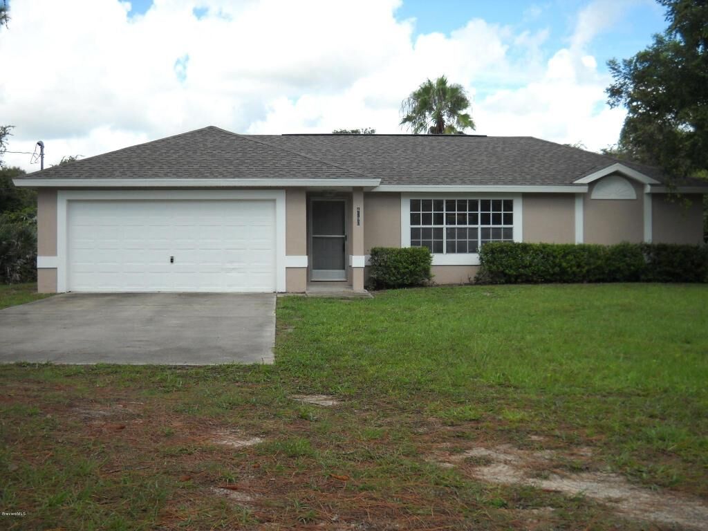 Property Photo: 4390 Seneca Avenue FL 32926