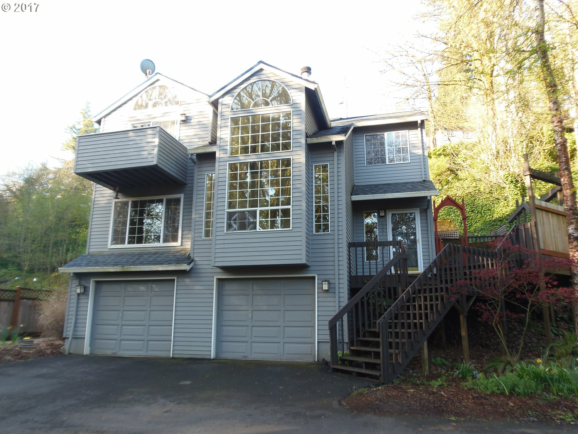 Property Photo:  6301 SW Terwilliger Blvd  OR 97239 