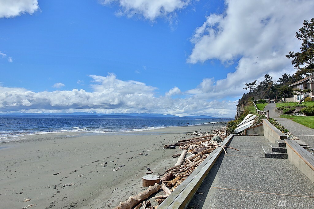 Property Photo: 816 Old Beach Rd 302 WA 98249