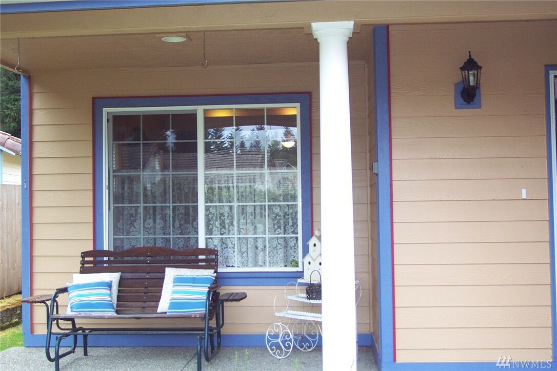 Property Photo:  5806 Donegal Ct SE  WA 98503 