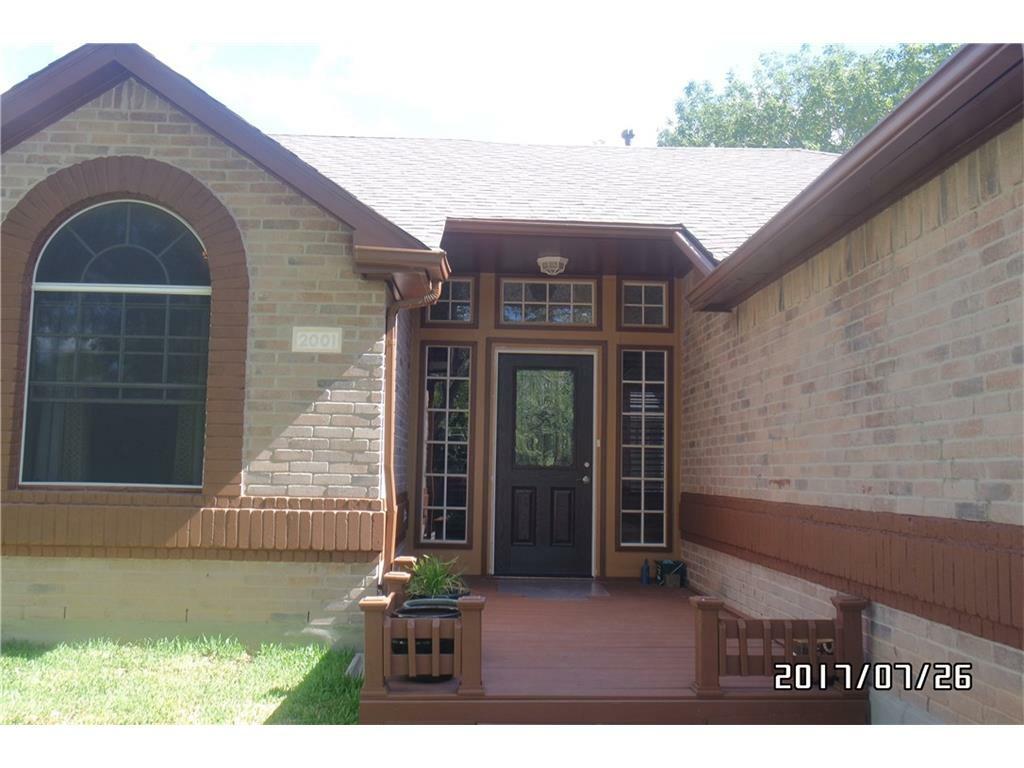 Property Photo:  2001 Boxwood Path  TX 78664 