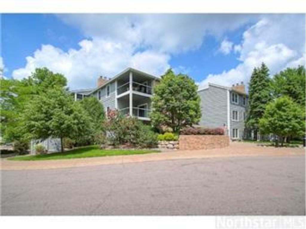 Property Photo:  3030 Saint Albans Mill Road 206  MN 55305 