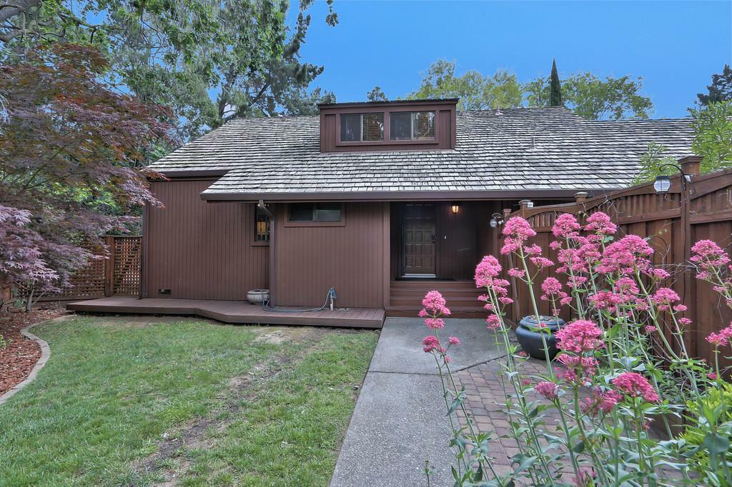 Property Photo:  829 Bourbon Court  CA 94041 