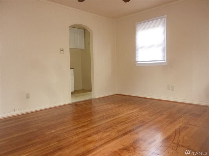 Property Photo:  10613 28th Ave SW  WA 98146 