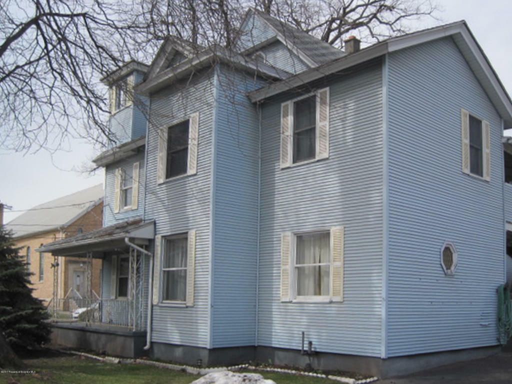 Property Photo:  302 Oak Street  PA 18509 