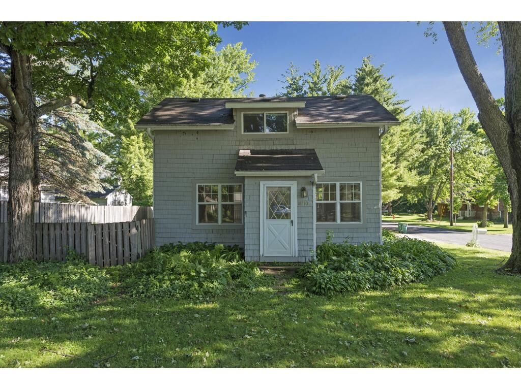 Property Photo: 18710 Azure Road MN 55391