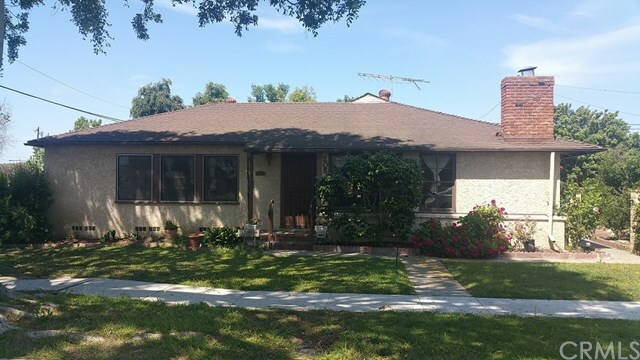 Property Photo:  2059 Albury Avenue  CA 90815 