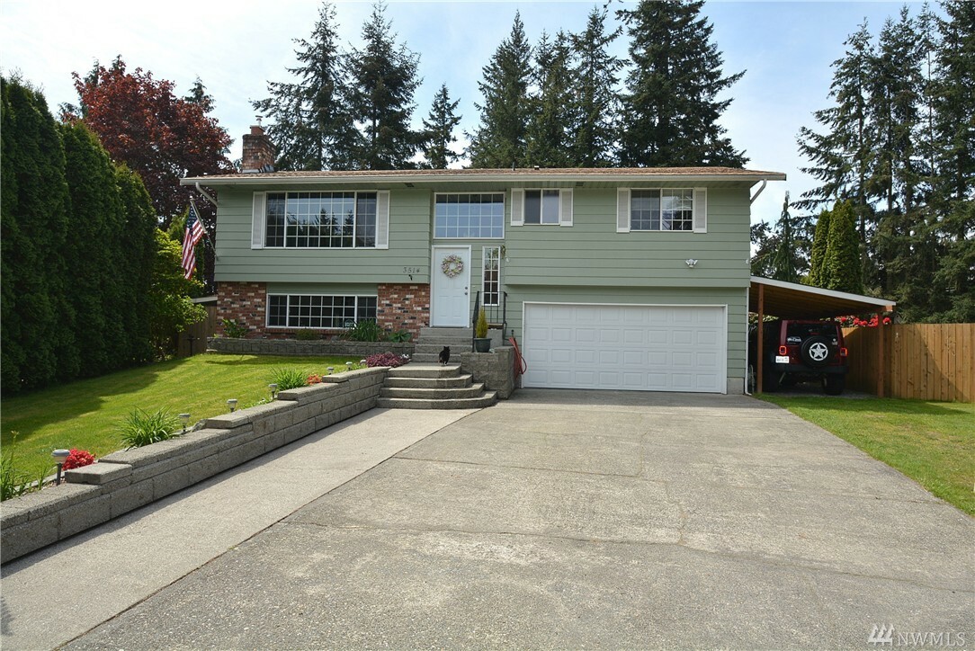 Property Photo:  3514 175th Place NE  WA 98223 