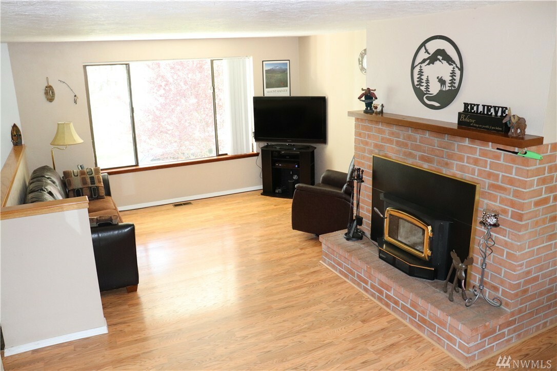 Property Photo: 728 Kristi Ct WA 98584