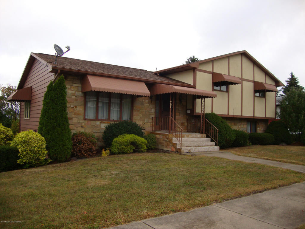 Property Photo:  701 Shirley Lane  PA 18512 