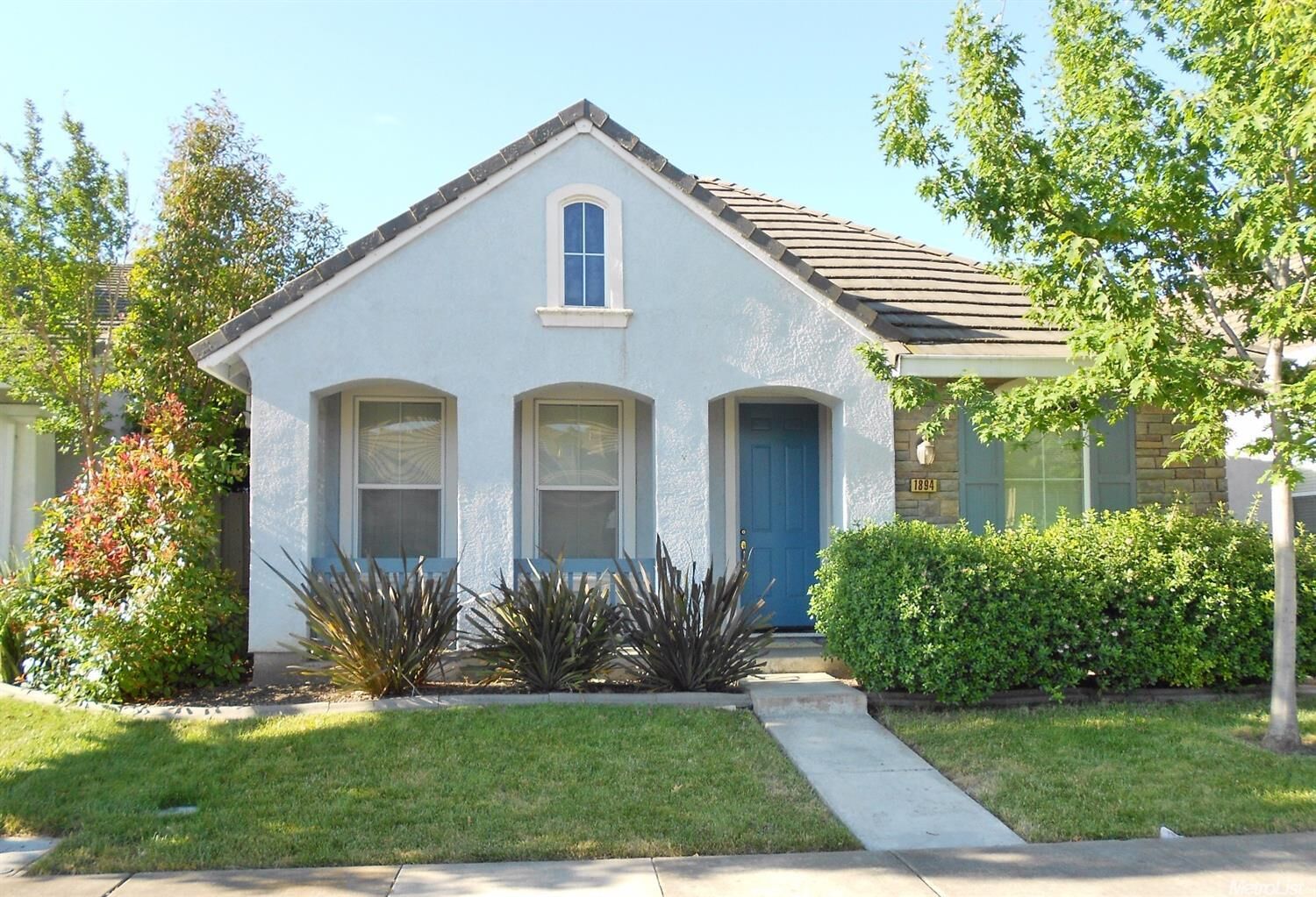 Property Photo:  1894 Zurlo Way  CA 95835 