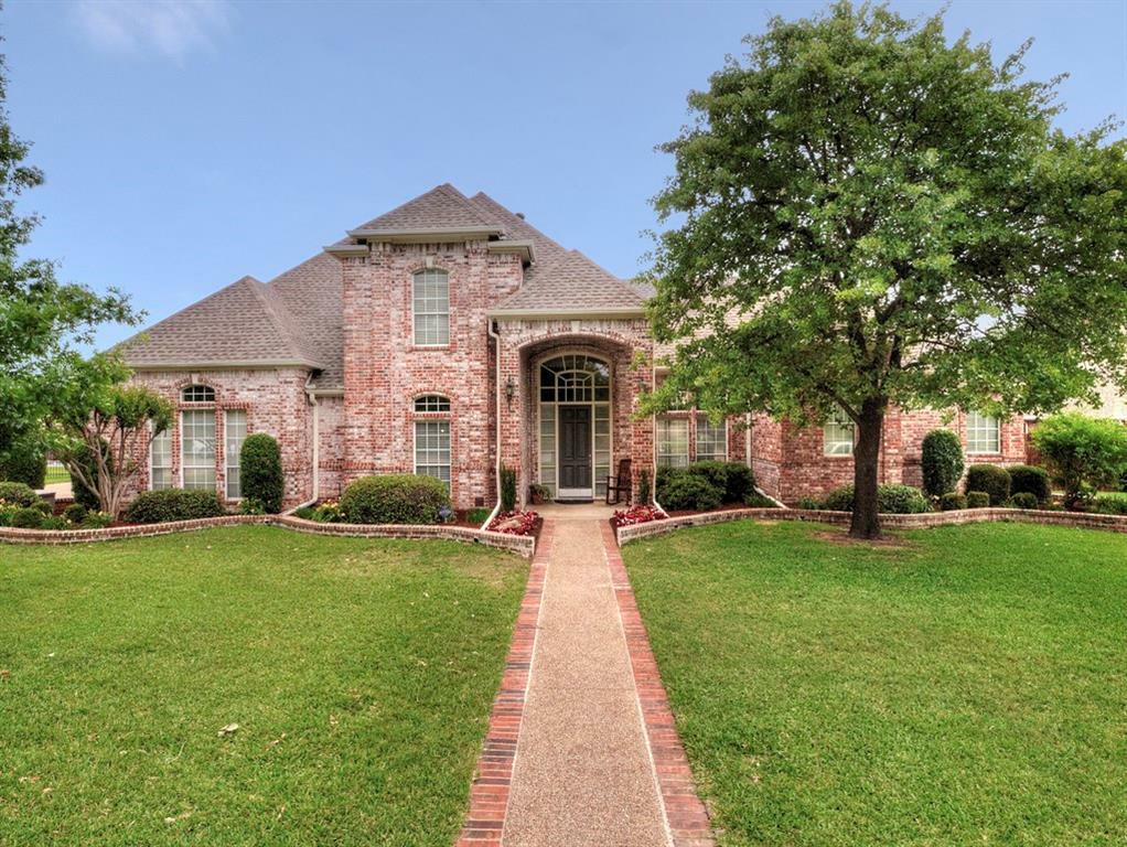 Property Photo: 907 Chimney Hill Trail TX 76092