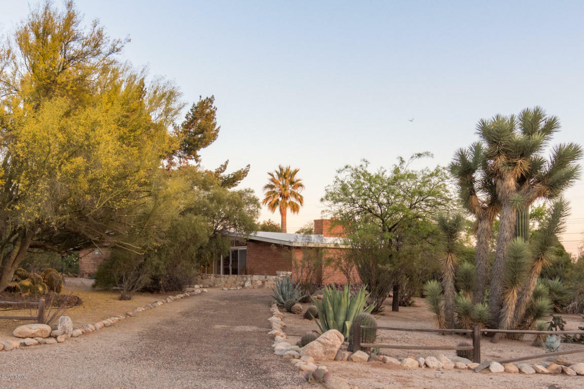 Property Photo:  7412 N Ellison Drive  AZ 85704 