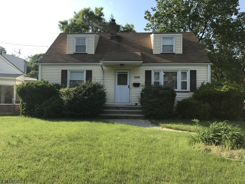 Property Photo: 209 Glenside Pl NJ 07060