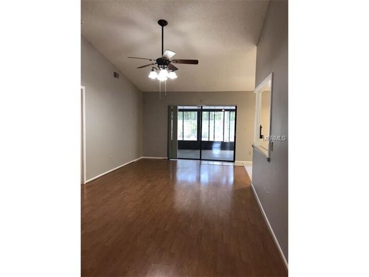 Property Photo: 4009 Shoreside Circle FL 33624