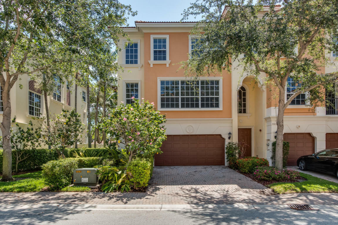 Property Photo:  5610 NE Trieste Way  FL 33487 