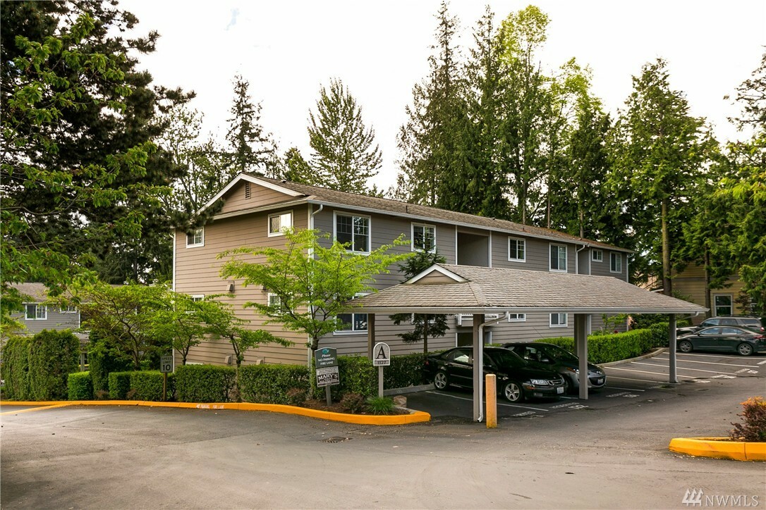 Property Photo:  1127 N 198th St A103  WA 98133 