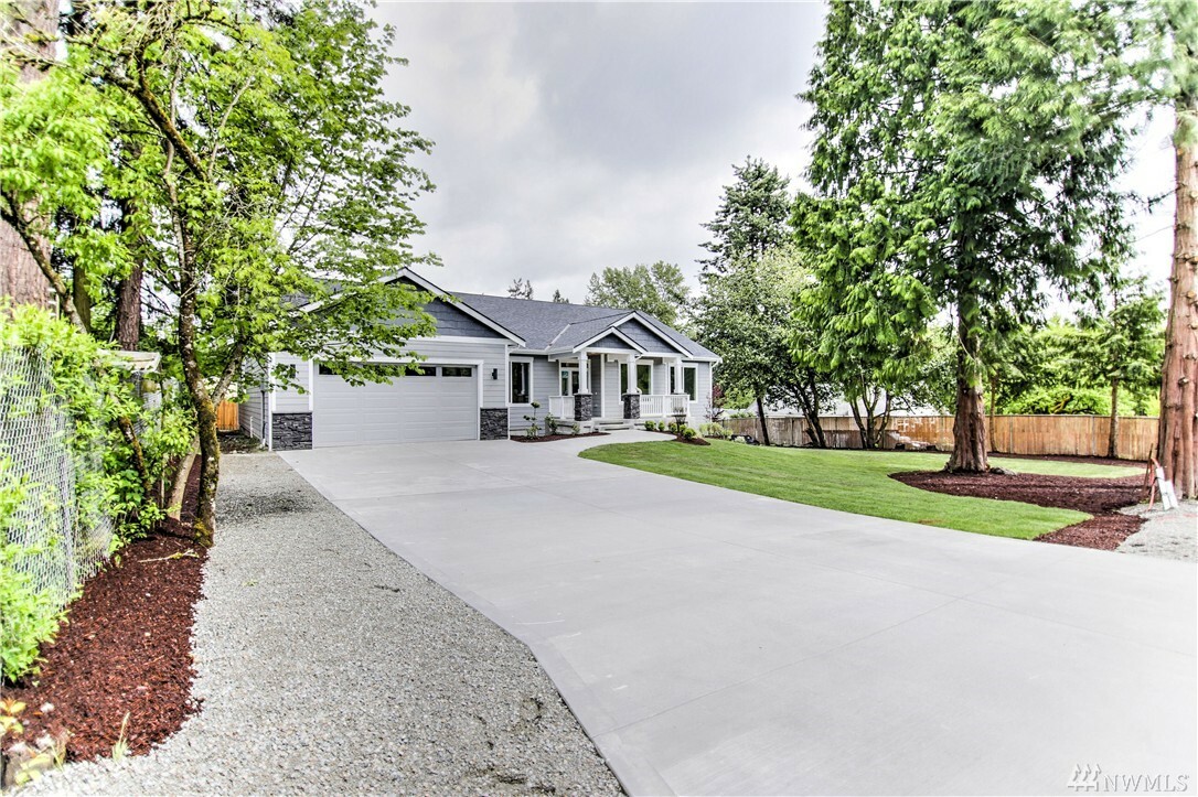 Property Photo: 2601 29th Ave SW WA 98373