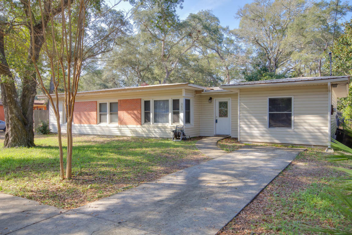 Property Photo: 365 NE Okaloosa Road FL 32548
