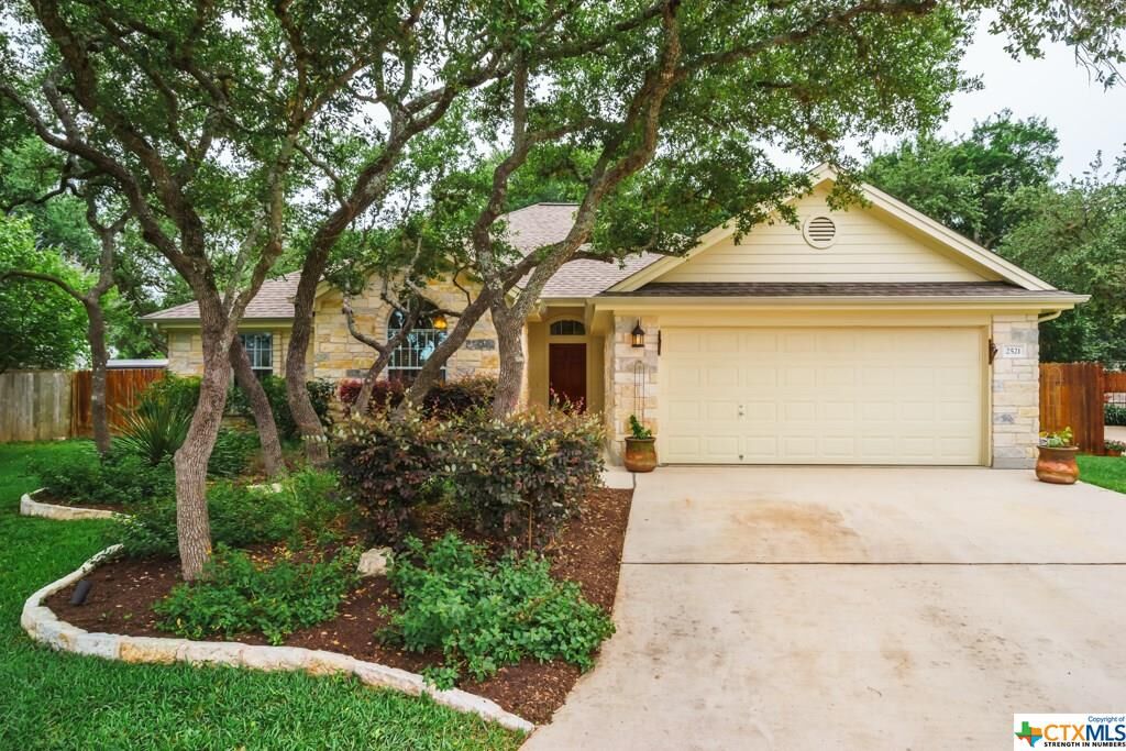 Property Photo: 2521 Missum Pointe TX 78666