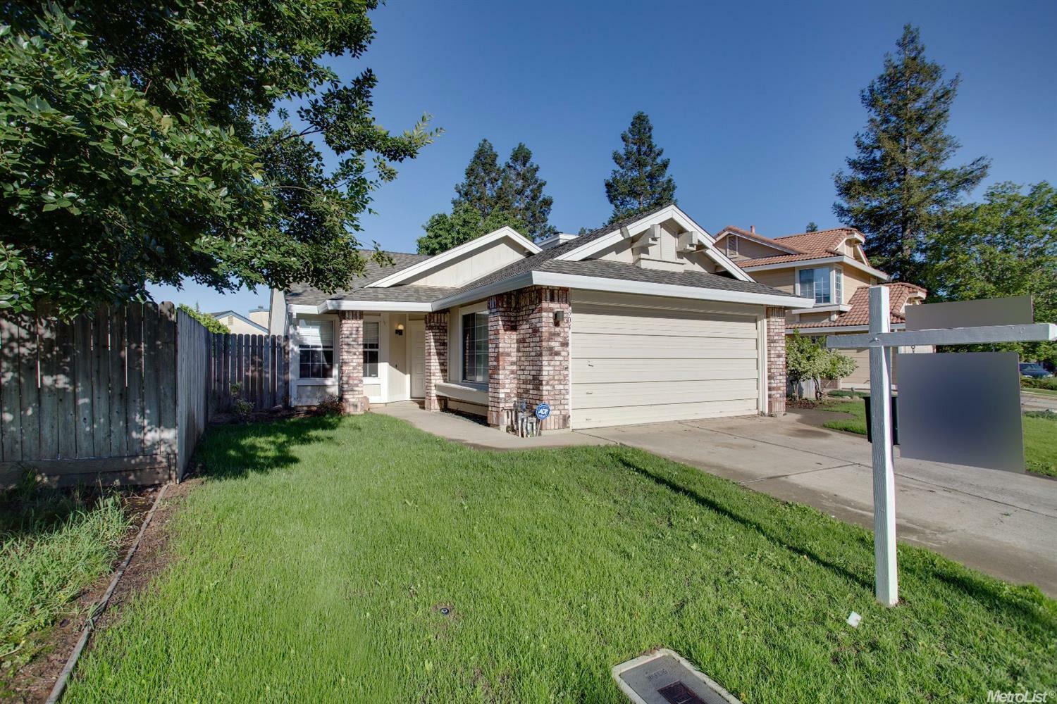 Property Photo:  9304 Hoyleton Way  CA 95758 