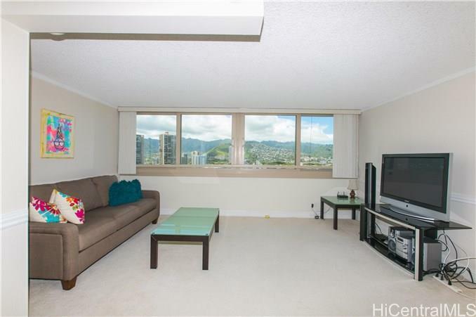 Property Photo:  445 Seaside Avenue 2002  HI 96815 