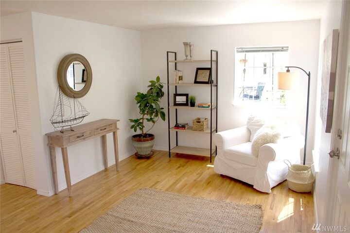 Property Photo:  6034 25th Ave NE  WA 98115 