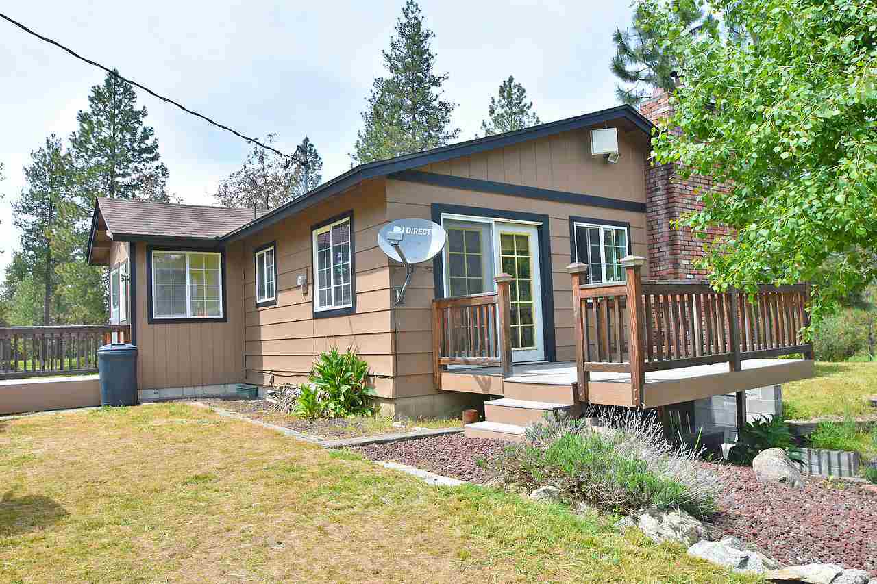 Property Photo:  37710 N Elk - Chattaory Rd  WA 99009 