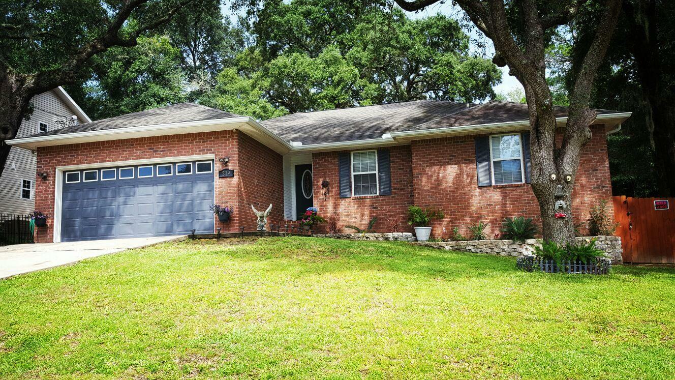 Property Photo:  219 Cook Street  FL 32578 